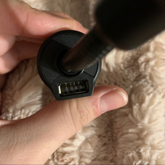 Scosche Bluetooth FM transmitter - Picture 2 of 4